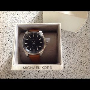 Michael kors men's watch ⌚️ brand new never used